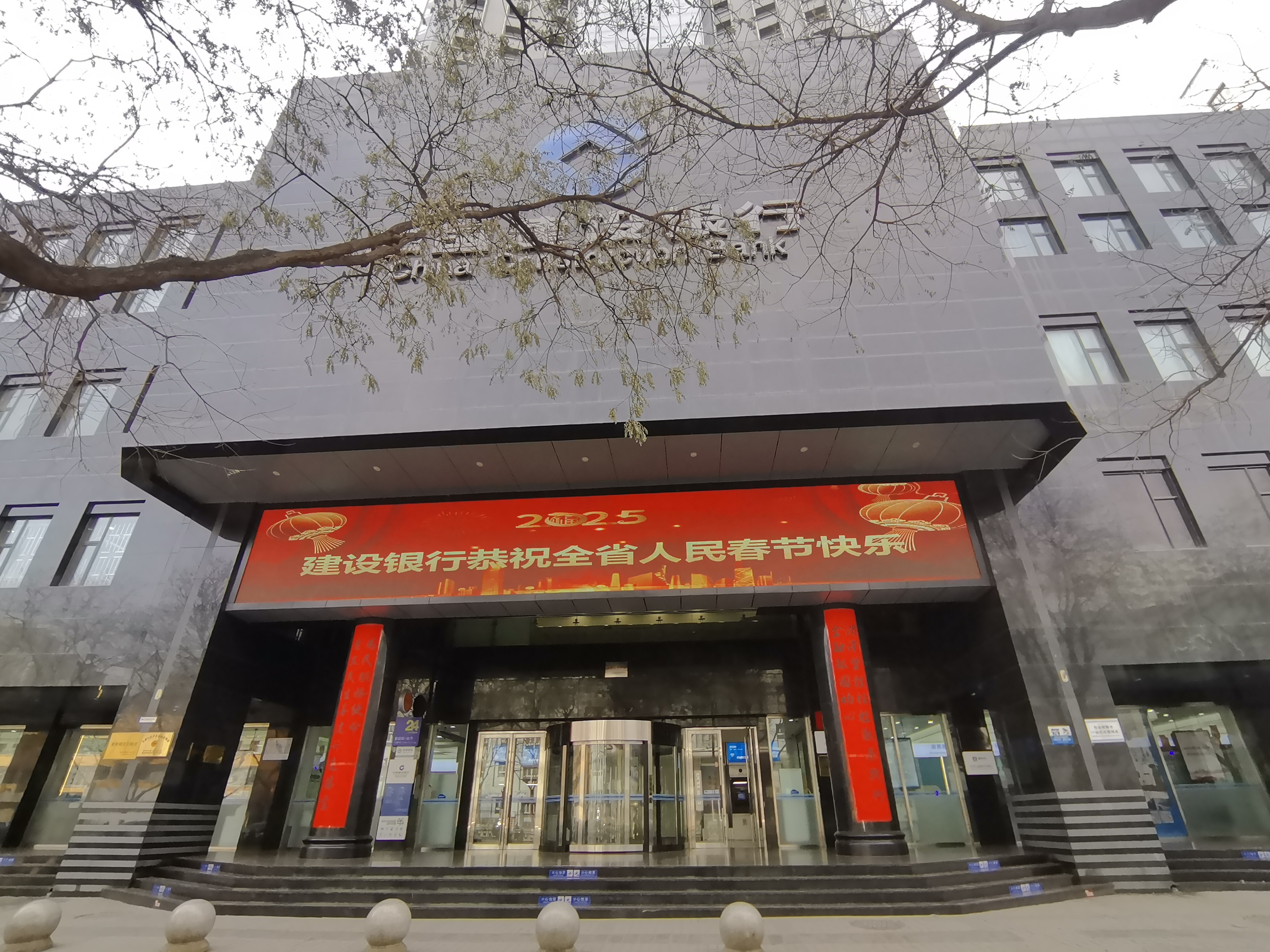 ���O(sh��)�y�и��W(w��ng)�c���m�����]�ϣ�